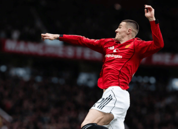 英超最新积分战报：曼联成功复仇，利物浦升到第4，维拉3连败