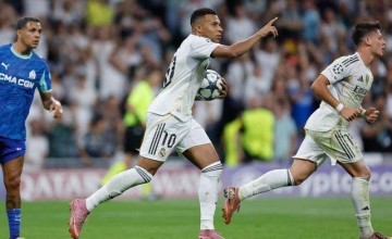 2:1!不怵2场红牌,姆巴佩双响+追平穆勒,皇马逆转收获欧冠开门红