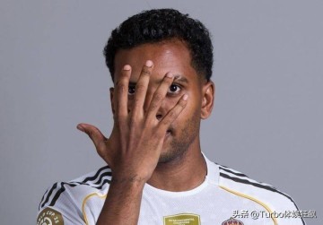 8000万先生彻底哑火?皇马大将30场0球,41年最差纪录要来了!