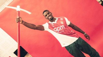 32岁博格巴加盟法甲季军,签约时失控痛哭,服药被停赛2年无球可踢