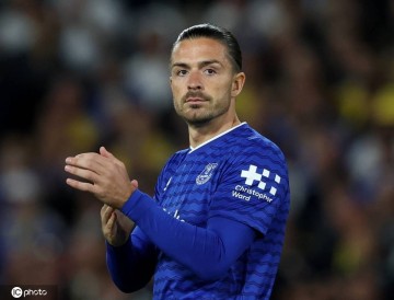 英超替补登场 格拉利什迎来埃弗顿生涯首秀</title>
<title>英超替补登场 格拉利什迎来埃弗顿生涯首秀