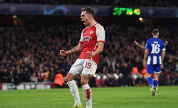 特意等到约克雷斯进球,马丁内利誓言:争取赢下每一项冠军