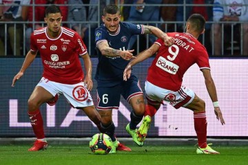 法甲对决:梅斯主场迎战斯特拉斯,排名相近争胜欲强