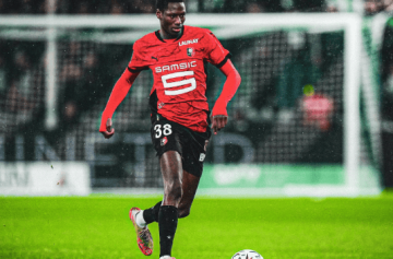 炸裂!21岁法国中场欧青赛两轰世界波,意甲三强天价哄抢,雷恩标价5000万