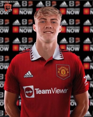 米兰购买新中锋锁定曼联9号:薪资是DV9的1/4,曾在意甲证明自己