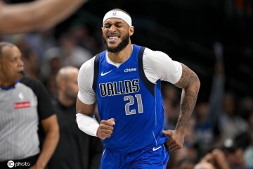 性价比拉满!加福德3年6000万提前续约独行侠