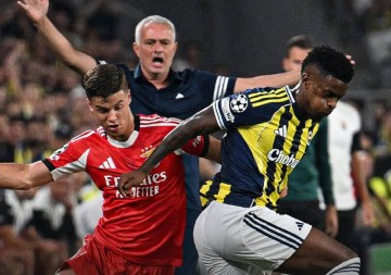 欧冠附加赛费内巴切主场热门战平本菲卡,客场形势严峻