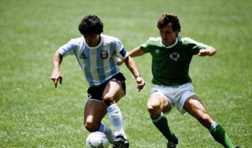 足球史上只有3个真正天才，卡佩罗明确划线贝利马拉多纳梅西入选，C罗被定义为靠勤奋成就的球员