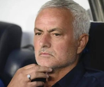 主场0-0!穆帅欧冠附加赛形势:下周做客本菲卡,输球=无缘小组赛