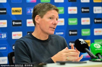 格拉斯纳回应与曼联的传闻:以中立且完全放松的态度看待