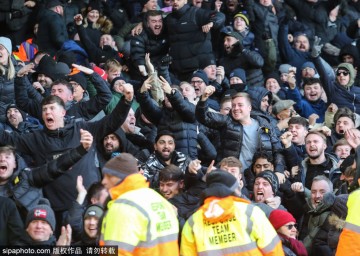 纽卡斯尔联绝杀利兹联，埃迪-豪致敬“凯王”基冈：愿他早日康复