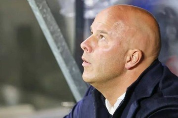 冠军班底+天价引援却狂输9场,接连破糟糕记录,利物浦怎么了?