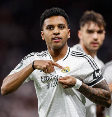 瓜帅示好！内讧升级，罗德里戈或离队加盟曼城冲金球奖