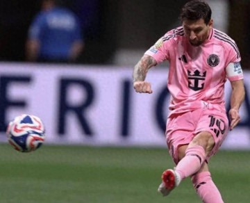 梅西:巴黎的兄弟我来了,请轻虐