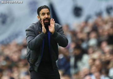 任何努力都是“治标不治本”，曼联的问题到底在哪，无人能说清