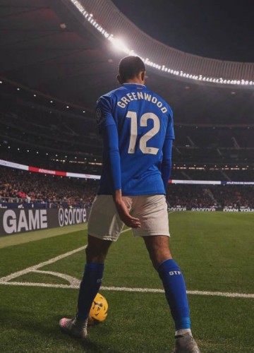 利雅得胜利1亿欧问价格林伍德，马赛表示曼联50%二转分成成关键