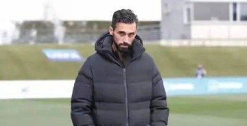 有一种感觉，欧冠第一阶段最后一轮，皇马客战本菲卡的比赛，藏着一份投名状