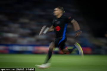 西甲变天!拉菲尼亚7.80分封王,数据碾压一切,Sofascore最佳不看名气!