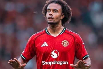 曼联4250万中锋积极寻求离队！谢什科低迷却不用他，阿莫林解释理由