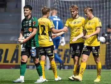 欧协联生死局!美因茨“德甲铁骑”碾压罗森博格“北欧弱旅”?主场沦陷或逆袭在此一役!