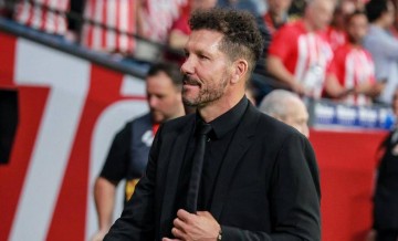 1.53亿欧砸出全新马竞!8大新援组豪阵,36岁奥巴梅扬重返法甲