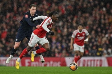 体坛联播｜阿森纳晋级足总杯16强，隋文静/韩聪晋级自由滑