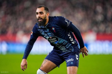 1-0，35岁巴萨旧将一剑封喉，率队绝杀塞维利亚，迎来西甲2连胜