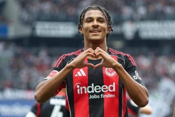 4-1,法兰克福踢疯:掀翻德甲4冠王,迎开门红,19岁新星2传1射