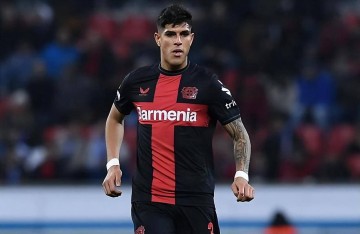 德甲年轻中卫成为英超压哨签约目标?23岁新晋领袖加盟热刺