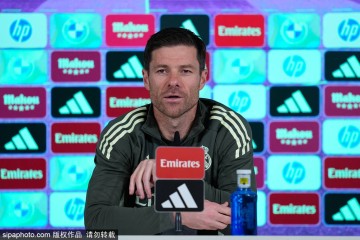 卡西:舆论对阿隆索不公平 皇马现在又不是落后巴萨12分