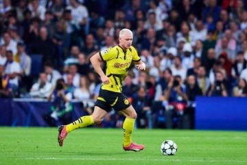 德天空:多特边卫莱尔森可能因伤缺席德甲首轮比赛