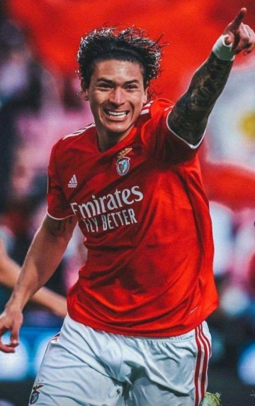 短短3年时间,他的亿元身价惨遭腰斩,26岁奔赴沙超金元足球